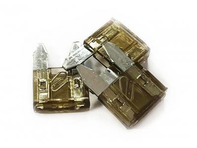 7.5 Amp Mini Blade Fuse Slide Image