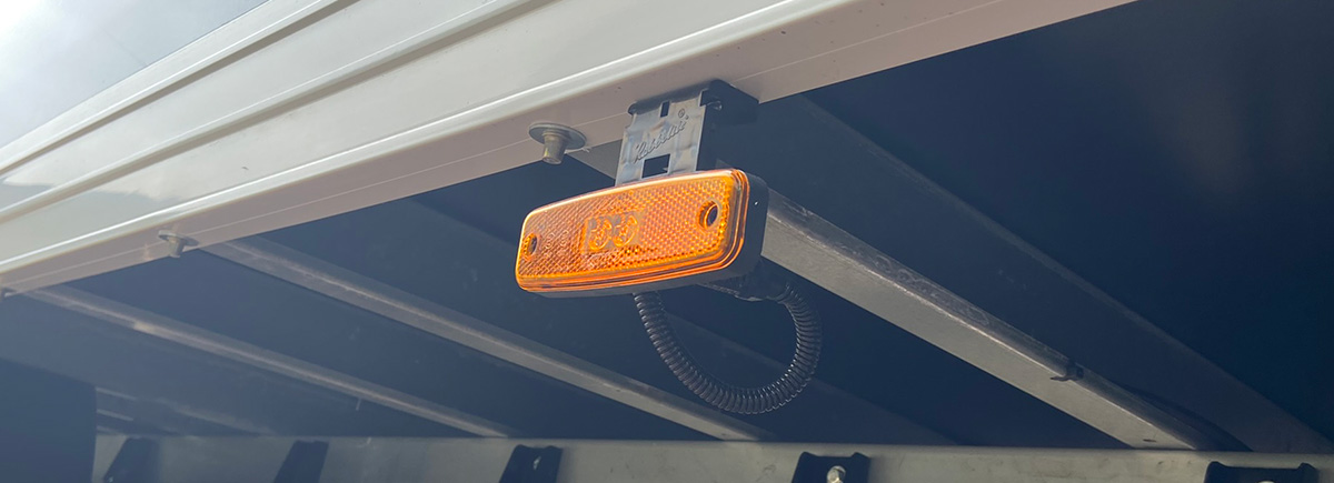 Harness and light on a van cvs